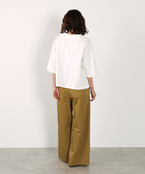 LOGEMENT DE CLAIRE(ロジュモンドクレール)の「【LOURMARIN】ビックカラープルオーバー(Tシャツ/カットソー・レディース・ブラック/ライトグレー/ブラウン/オフホワイト・FREE)」の14枚目の写真