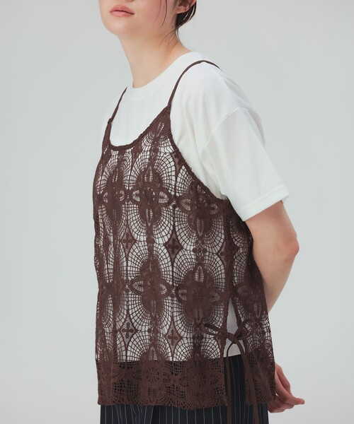BEAMS HEART(ビームスハート)の「レースキャミソール ビスチェ × Tシャツ(セットアイテム)(Tシャツ/カットソー・レディース・ホワイト系その他5/チャコールグレー/ブラウン・FREE)」の14枚目の写真