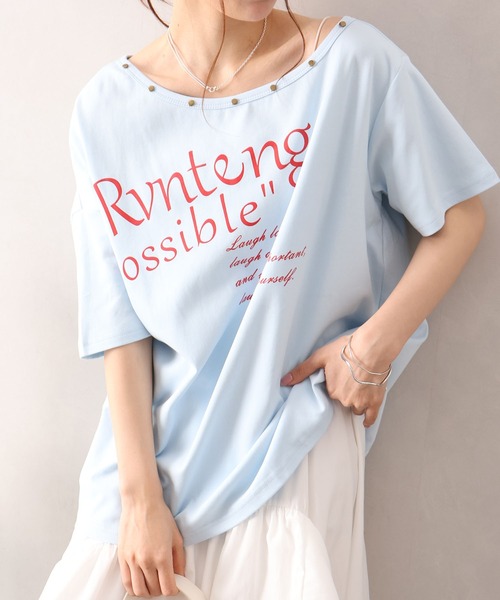SpRay(スプレイ)の「スタッズ付ロゴオフショルダーショートスリーブトップス(Tシャツ/カットソー・レディース・イエロー/ホワイト/グレー/ブラック/サックスブルー・FREE)」の4枚目の写真