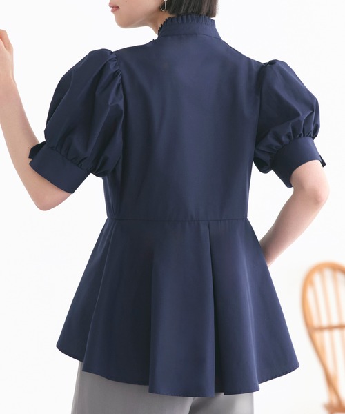 RUIRUE BOUTIQUE（ルイルエブティック）の「洗える ｜ プリーツ スタンドカラー ・ ドレス オーバーブラウス ｜ トップス・ブラウス・シャツ・半袖ブラウス・きれいめブラウス・オフィスカジュアルブラウス・シャツブラウス（シャツ/ブラウス・レディース・ホワイト/ネイビー/ブラック・L/M/S）」の22枚目の写真