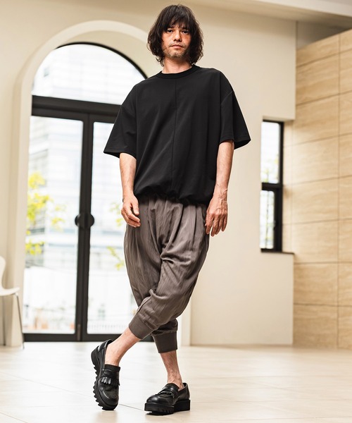 CAMBIO(カンビオ)の「mt10469- Hem Shirring Short Sleeve Cut sew シャーリングTシャツ(S68926cmb)(Tシャツ/カットソー・メンズ・ベージュ/キナリ/チャコールグレー/ブラック・L/M/S)」の6枚目の写真