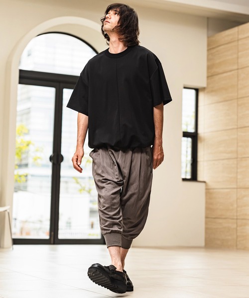 CAMBIO(カンビオ)の「mt10469- Hem Shirring Short Sleeve Cut sew シャーリングTシャツ(S68926cmb)(Tシャツ/カットソー・メンズ・ベージュ/キナリ/チャコールグレー/ブラック・L/M/S)」の8枚目の写真