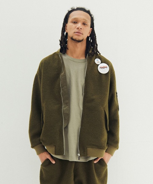 STOF(ストフ)の「VSJQ Mix MA-1 Blouson(ブルゾン・メンズ・カーキ/ブラック・M/S)」の2枚目の写真