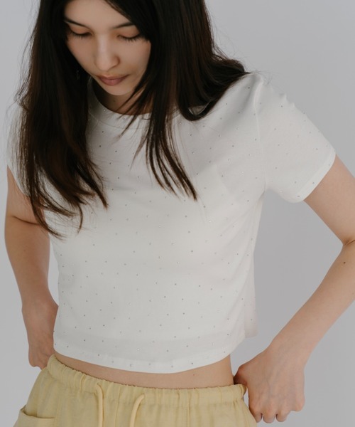 duei(デュイ)の「ラインストーンコンパクトTシャツ(Tシャツ/カットソー・レディース・ホワイト/ブラック・FREE)」の1枚目の写真