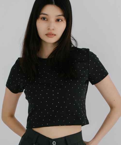 duei(デュイ)の「ラインストーンコンパクトTシャツ(Tシャツ/カットソー・レディース・ホワイト/ブラック・FREE)」の2枚目の写真