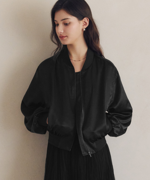 ZEROSTREET(ゼロストリート)の「シマーリングブルゾン / ブラック(ブルゾン・レディース・ブラック・SMALL/MEDIUM)」の3枚目の写真
