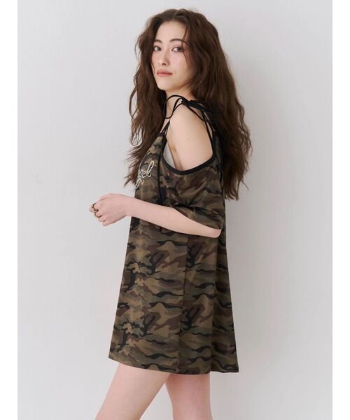 EVRIS（エヴリス）の「ラインストーンワンショルグラフィックトップス（Tシャツ/カットソー・レディース・ブラック/カーキ/ブラウン・FREE）」の7枚目の写真