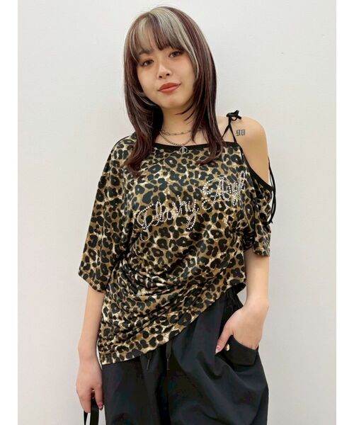 EVRIS（エヴリス）の「ラインストーンワンショルグラフィックトップス（Tシャツ/カットソー・レディース・ブラック/カーキ/ブラウン・FREE）」の16枚目の写真