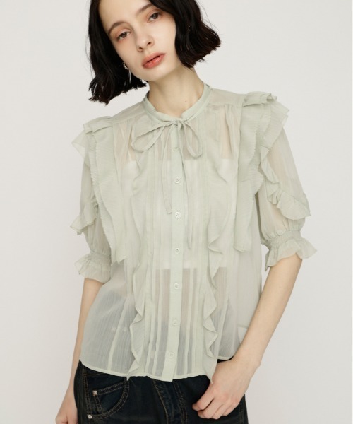 SLY(スライ)の「FRONT FRILL BL フロントフリルブラウス 春服 夏服(シャツ/ブラウス・レディース・ブラック/ライトベージュ/ライトグリーン・FREE)」の3枚目の写真