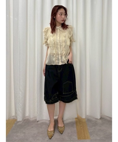 SLY(スライ)の「FRONT FRILL BL フロントフリルブラウス 春服 夏服(シャツ/ブラウス・レディース・ブラック/ライトベージュ/ライトグリーン・FREE)」の22枚目の写真