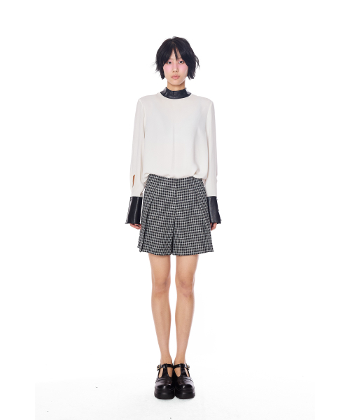 GREEDILOUS(グリディアス)の「Check Pants One Pleats Shorts(その他パンツ・レディース・その他・X-SMALL/SMALL/MEDIUM/LARGE)」の2枚目の写真