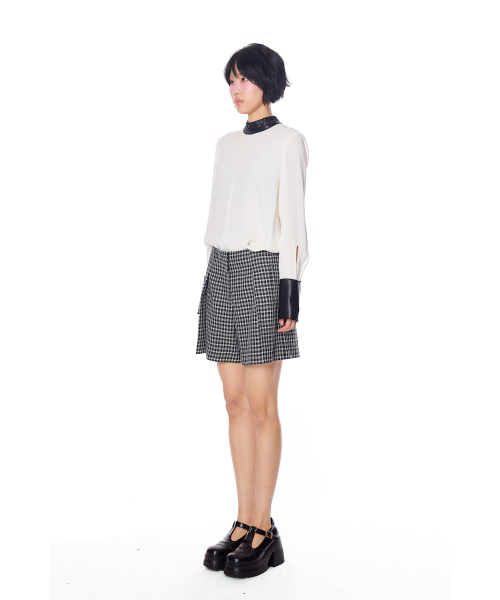 GREEDILOUS(グリディアス)の「Check Pants One Pleats Shorts(その他パンツ・レディース・その他・X-SMALL/SMALL/MEDIUM/LARGE)」の3枚目の写真