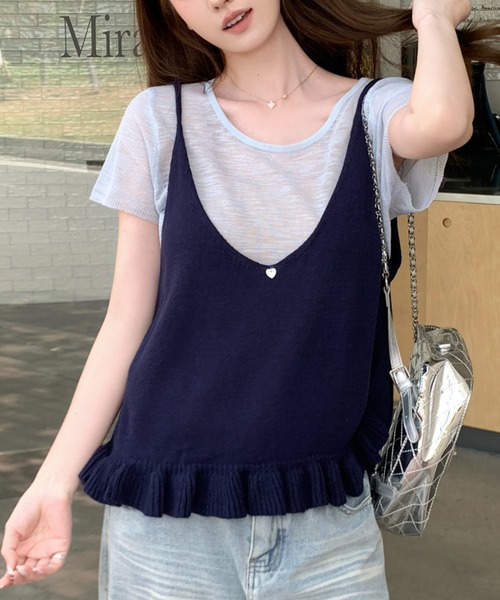 AMAJI(アマジ)の「フリルネック ニットキャミソール+半袖Tシャツ セット(Tシャツ/カットソー・レディース・ブラウン/ネイビー・FREE)」の2枚目の写真