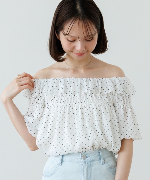 flower(フラワー)の「ブリージードットブラウス(シャツ/ブラウス・レディース・ホワイト/レッド・FREE)」の1枚目の写真