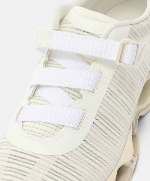 MIZUNO(ミズノ )の「MIZUNO WAVE PROPHECY STRAP2 D1GA2603-02(スニーカー・メンズ・ホワイト・28.5cm/28cm/27.5cm/27cm/26.5cm/24.5cm/24cm/23.5cm)」の6枚目の写真
