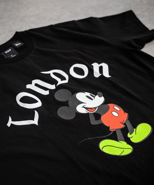 HUF(ハフ)の「HUF ハフ オーバーサイズミッキーマウスワールドワイドプリント半袖Tシャツ(Tシャツ/カットソー・メンズ・ブラック系/ブラック系1/ブラック・XL/M/L)」の8枚目の写真