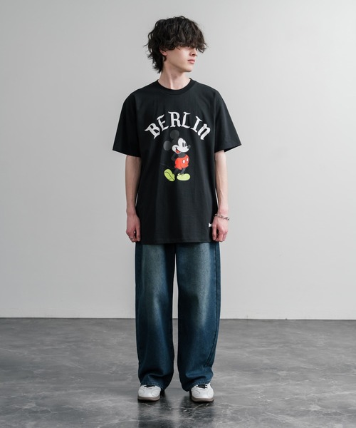 HUF(ハフ)の「HUF ハフ オーバーサイズミッキーマウスワールドワイドプリント半袖Tシャツ(Tシャツ/カットソー・メンズ・ブラック系/ブラック系1/ブラック・XL/M/L)」の10枚目の写真