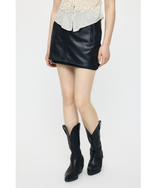 MOUSSY(マウジー)の「AGED F/LEATHER ミニスカート(スカート・レディース・ブラック/ブラウン・1/2)」の17枚目の写真