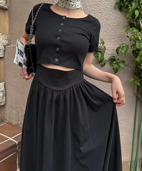 WILLFULLY(ウィルフリー)の「healthy cut out waist snap button OP(ワンピース・レディース・チャコール/ブラック/オリーブ・FREE)」の1枚目の写真