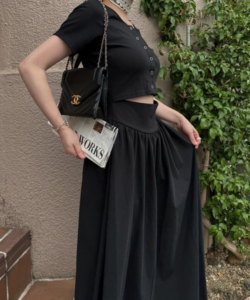 WILLFULLY(ウィルフリー)の「healthy cut out waist snap button OP(ワンピース・レディース・チャコール/ブラック/オリーブ・FREE)」の9枚目の写真