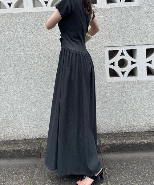 WILLFULLY(ウィルフリー)の「healthy cut out waist snap button OP(ワンピース・レディース・チャコール/ブラック/オリーブ・FREE)」の16枚目の写真