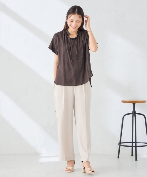 a.v.v(アーヴェヴェ)の「シアースキッパーブラウス(シャツ/ブラウス・レディース・ブラウン/ブラック/ブルー・38/40)」の8枚目の写真