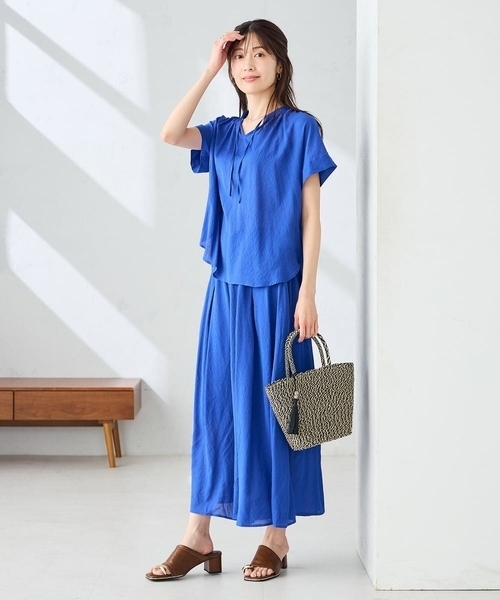 a.v.v(アーヴェヴェ)の「シアースキッパーブラウス(シャツ/ブラウス・レディース・ブラウン/ブラック/ブルー・38/40)」の4枚目の写真