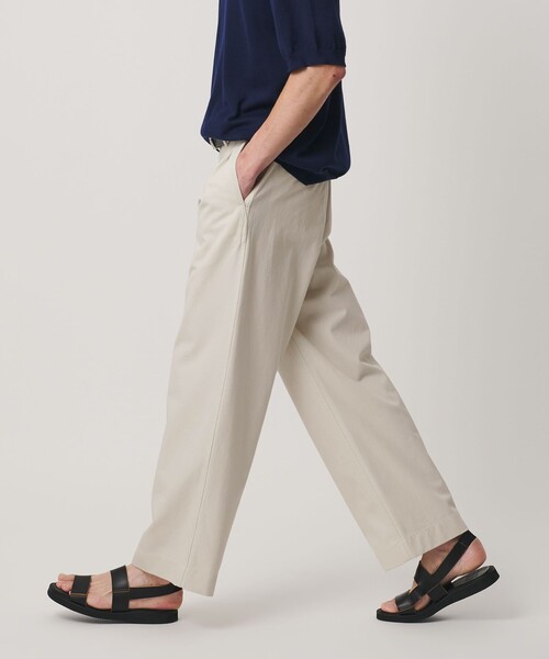 BEAUTY&YOUTH UNITED ARROWS(ビューティーアンドユースユナイテッドアローズ)の「クール 2プリーツ チノ パンツ NO.10 接触冷感(チノパンツ・メンズ・ベージュ/オフホワイト・S/M/XL/L)」の1枚目の写真