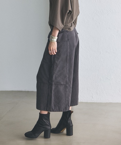 Curensology(カレンソロジー)の「Curensology(カレンソロジー)/【UNIVERSAL OVERALL】別注ハーフパンツ(カーゴパンツ・レディース・チャコールグレー/ホワイト・FREE)」の17枚目の写真