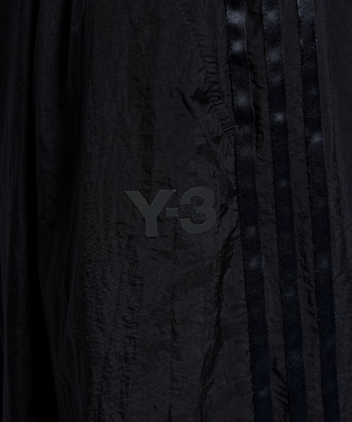 Y-3(ワイスリー)の「Y-3 GRADIENT 3 STRIPES NYLON WIDE PANTS(その他パンツ・メンズ・ブラック・LARGE/XX-SMALL/X-SMALL/SMALL/MEDIUM/X-LARGE)」の6枚目の写真