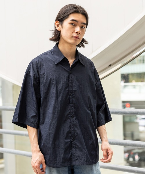 BAYFLOW（ベイフロー）の「[WEB限定/驚くほどに軽い]エアリーナイロン半袖シャツ（シャツ/ブラウス・メンズ・ネイビー/グレー/カーキ・SMALL/MEDIUM/LARGE）」の14枚目の写真