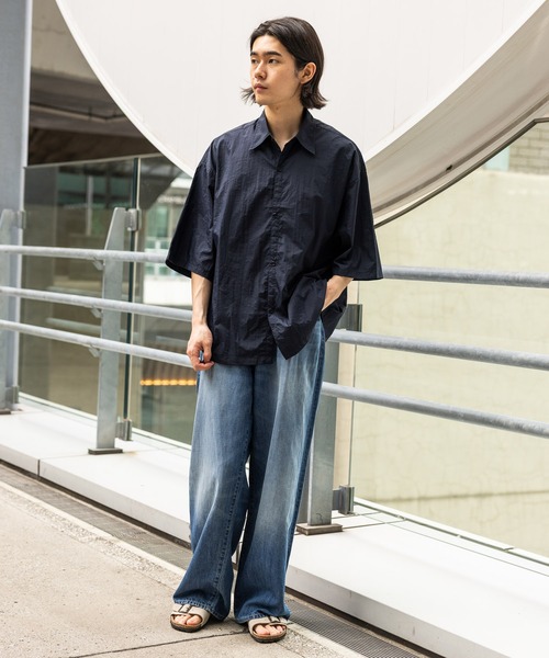 BAYFLOW（ベイフロー）の「[WEB限定/驚くほどに軽い]エアリーナイロン半袖シャツ（シャツ/ブラウス・メンズ・ネイビー/グレー/カーキ・SMALL/MEDIUM/LARGE）」の5枚目の写真