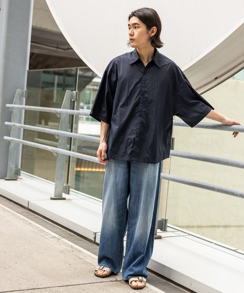 BAYFLOW（ベイフロー）の「[WEB限定/驚くほどに軽い]エアリーナイロン半袖シャツ（シャツ/ブラウス・メンズ・ネイビー/グレー/カーキ・SMALL/MEDIUM/LARGE）」の8枚目の写真