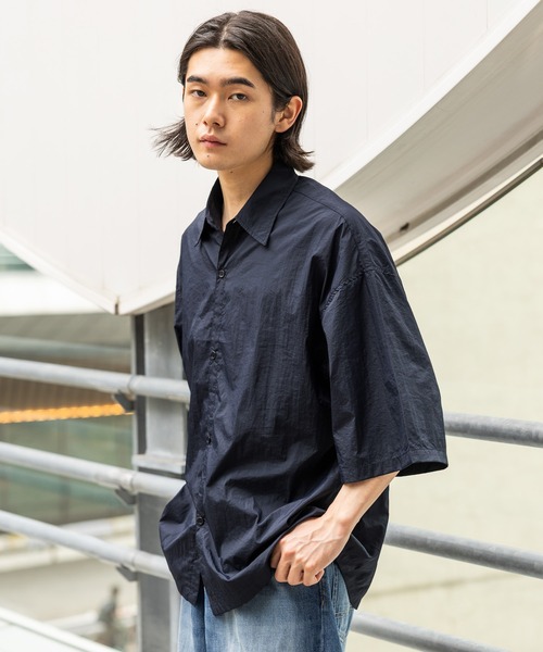 BAYFLOW（ベイフロー）の「[WEB限定/驚くほどに軽い]エアリーナイロン半袖シャツ（シャツ/ブラウス・メンズ・ネイビー/グレー/カーキ・SMALL/MEDIUM/LARGE）」の10枚目の写真