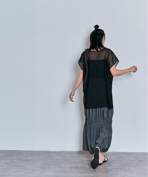 W:Huku(フーク)の「ランダム プリーツ ノースリーブ シフォン シアー トップス(Tシャツ/カットソー・レディース・ブラック系/グレー系1/ブラック系1/グレー系/ブラウン系1/ブラウン系/ホワイト系1/ホワイト系・FREE)」の15枚目の写真
