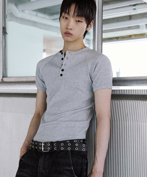 P.IN.O(ピインオ)の「リブドゴルジマッスルヘンリーネック - メランジェ(Tシャツ/カットソー・メンズ・その他・MEDIUM/LARGE)」の2枚目の写真