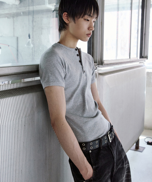 P.IN.O(ピインオ)の「リブドゴルジマッスルヘンリーネック - メランジェ(Tシャツ/カットソー・メンズ・その他・MEDIUM/LARGE)」の3枚目の写真