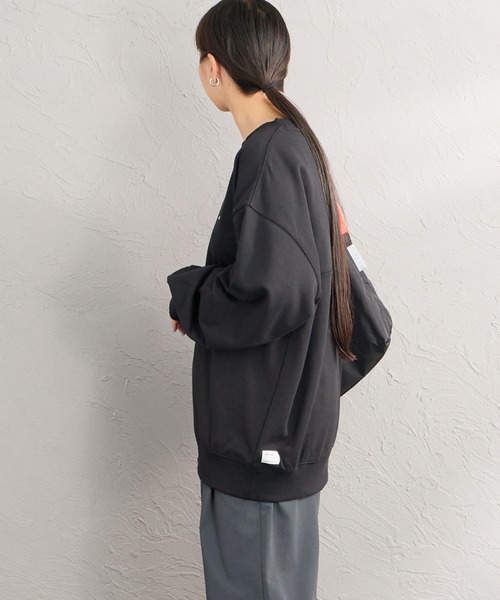 NANGA（ナンガ）の「【WEB先行予約】[NANGA/ナンガ] 別注 バーティカルロゴスウェット（スウェット・レディース・ブラック/グレー・S/L/M）」の15枚目の写真