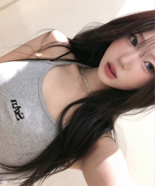 FUZZY SCAN(ファジスキャン)の「刺繍ロゴホルターネックスリーブレス2カラー(Tシャツ/カットソー・レディース・ライトグレー/ブラック・ONE SIZE)」の7枚目の写真