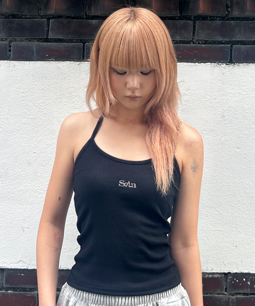 FUZZY SCAN(ファジスキャン)の「刺繍ロゴホルターネックスリーブレス2カラー(Tシャツ/カットソー・レディース・ライトグレー/ブラック・ONE SIZE)」の9枚目の写真