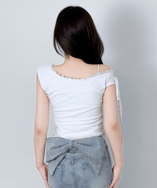 FOLLOWIN(フォロウィン)の「3color/レースレイヤード オフショルドットリボントップス(Tシャツ/カットソー・レディース・ホワイト/ブラック/グレー・FREE)」の4枚目の写真