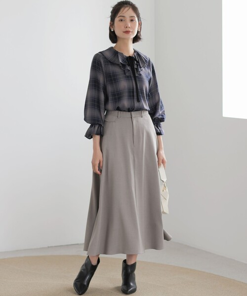 組曲(クミキョク)の「ソフトツイルシャーティング ラッフルブラウス(シャツ/ブラウス・レディース・パープル系3/ダークグリーン系3・F)」の8枚目の写真