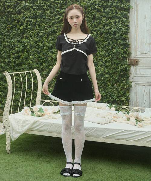 MAJESTIC LEGON(マジェスティックレゴン)の「ゴールド釦レーストリムショートパンツ(その他パンツ・レディース・ブラック/ブラウン・MEDIUM)」の9枚目の写真