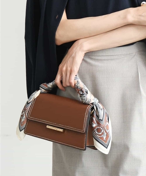 MK MICHEL KLEIN（エムケーミッシェルクラン）の「[洗える]フォレストモチーフスカーフ（バンダナ/スカーフ・レディース・ライトブルー/ベージュ・38）」の13枚目の写真