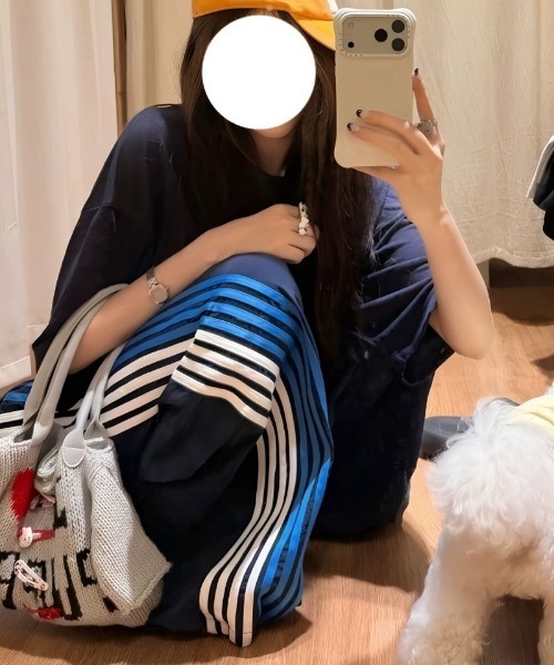 Ritzy(リッツィー)の「サイドラインワイドトラックパンツ(その他パンツ・レディース・ブラック/ネイビー/グレー・M)」の11枚目の写真