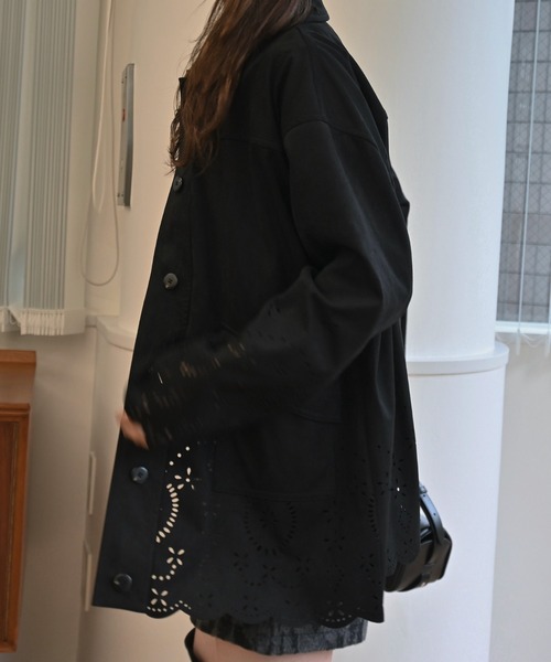 WILLFULLY(ウィルフリー)の「scalloped punch faux suede shirt JK(その他アウター・レディース・ダークブラウン/タン/ブラック・FREE)」の22枚目の写真