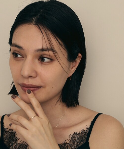 COCOSHNIK(ココシュニック)の「K10極光 フックピアス(ピアス(両耳用)・レディース・イエローゴールド・00)」の6枚目の写真
