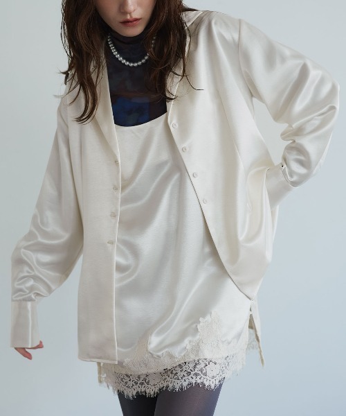 W:Huku(フーク)の「シルキーサテンオーバーシルエットシャツジャケット / Silky Satin Oversized Shirt Jacket(テーラードジャケット・レディース・ブラウン/ネイビー/オフホワイト・FREE)」の6枚目の写真