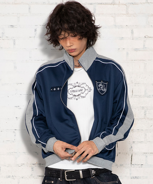 XTONZ(エクストーンズ)の「XJ140 スリムフィット アプリケ パイピング トラック ジップアップ (NAVY)(ナイロンジャケット・レディース・その他・MEDIUM/LARGE)」の2枚目の写真