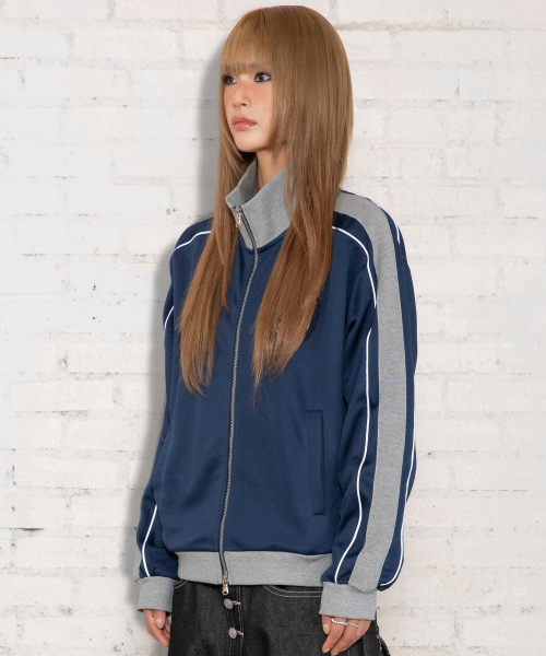 XTONZ(エクストーンズ)の「XJ140 スリムフィット アプリケ パイピング トラック ジップアップ (NAVY)(ナイロンジャケット・レディース・その他・MEDIUM/LARGE)」の7枚目の写真
